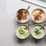 Sei abbinamenti diversi con yogurt greco al naturale, dolci e salati