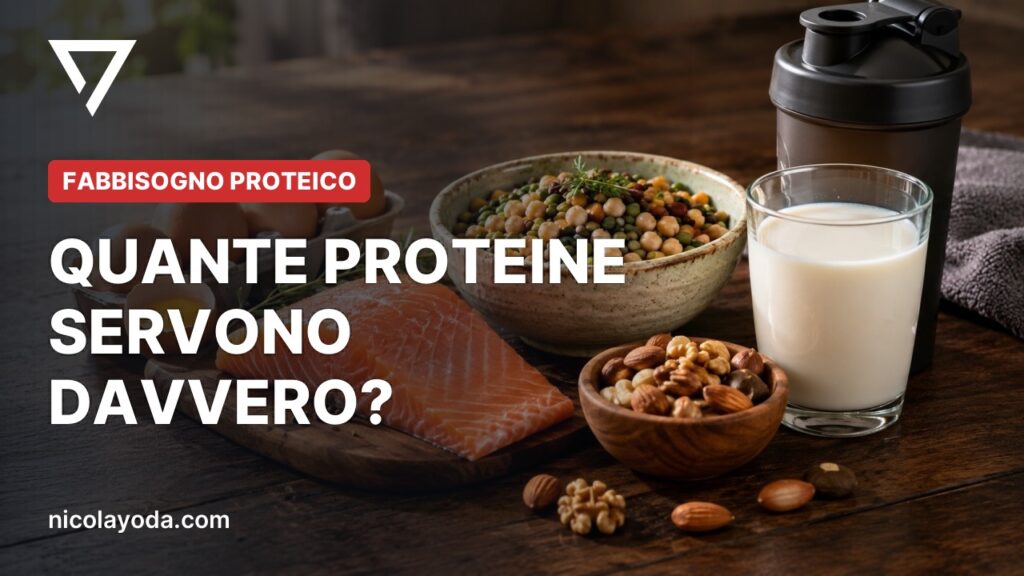 Fabbisogno proteico: salmone, legumi, frutta secca, latte e shaker su un tavolo di legno, titolo Quante proteine servono davvero?